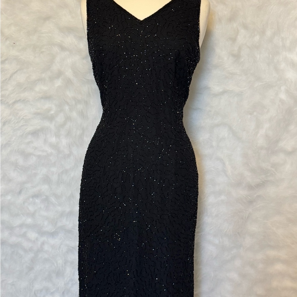 Elegant Black Sleeveless Dress